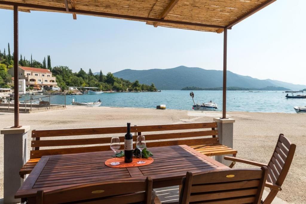 Holiday Home Anima Maris Стон Экстерьер фото
