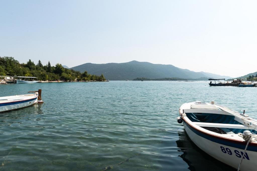 Holiday Home Anima Maris Стон Экстерьер фото