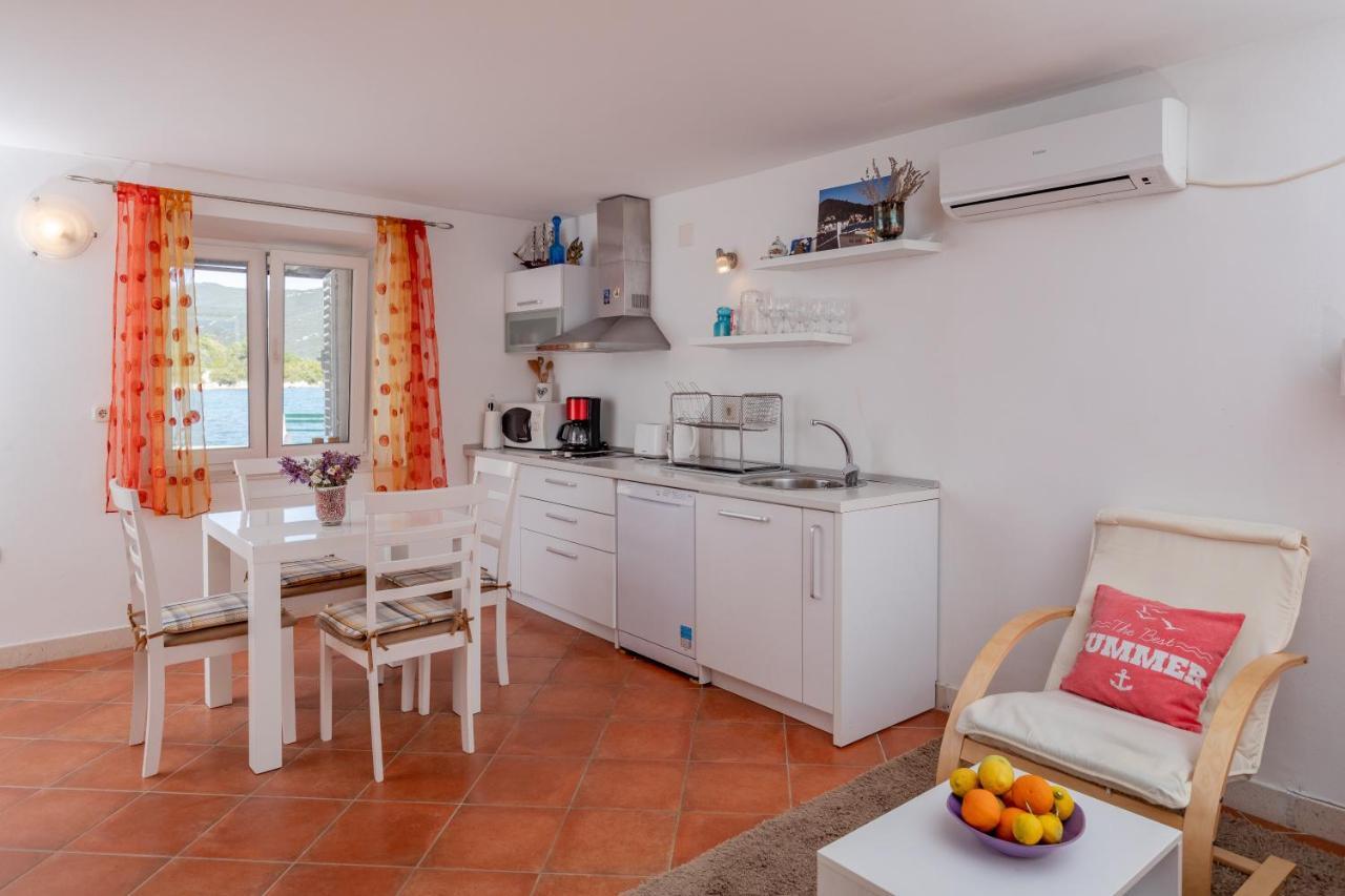 Holiday Home Anima Maris Стон Экстерьер фото